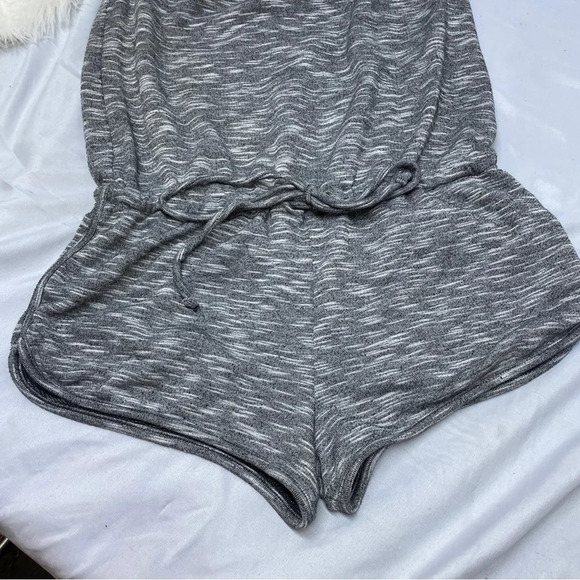 Mossimo strapless short shorts romper with tie up waist band/belt size small - Picture 4 of 13